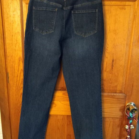 Gloria Vanderbilt Women's 14 Blue Jeans - Picture 2 of 9